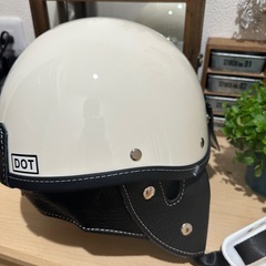 新品未使用！半ヘル ショーティー風ヘルメット ビンテージ  チンガードお付けいたします！の画像