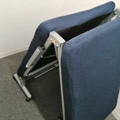 折りたたみベッドの画像