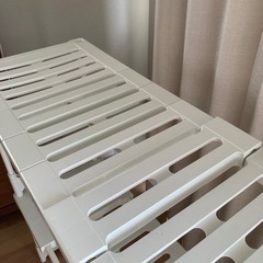 伸縮性押入れ収納グッズの画像