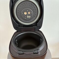 TIGER タイガー　炊飯器　JPI−B100の画像