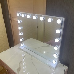ドレッサー　鏡付の画像