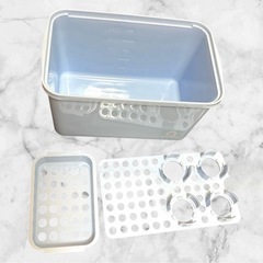 【美品】ベビー用品まとめ売り❤授乳・食事　育児セット　哺乳びんケース　食事用エプロン　マグの画像