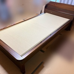 畳のシングルベッドの画像