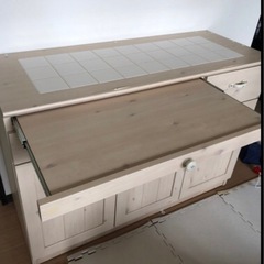 (取引き中)カウンター　白　木目調　食器棚　タイル　家具　カントリーの画像