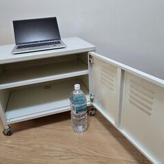 クラシックキャスター付きキャビネット(鍵無し)