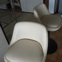 カウンター用椅子、回転椅子、2脚、40ｘ40ｘ７９の画像