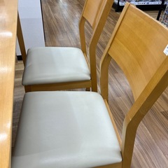 大塚家具（IDC）ダイニング5点セット　ライトブラウン×ベージュのご紹介ですの画像