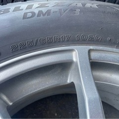RUV4 トヨタ純正ホイール スタッドレスタイヤ付き4本セットの画像