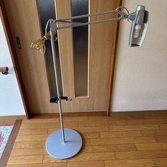 電気スタンドの画像