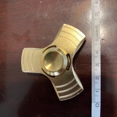 ★美品★ハンドスピナー★ゴールド★の画像