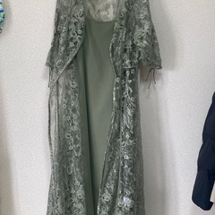 マタニティでも着れるドレスの画像