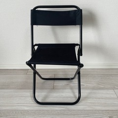 【新品未使用】折り畳み椅子　軽量携帯　キャンプ　レジャー　災害の画像