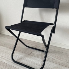 【新品未使用】折り畳み椅子　軽量携帯　キャンプ　レジャー　災害の画像