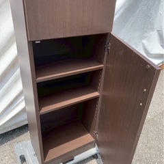 美品 2ドア 6段 収納棚 本棚  棚  靴箱の画像