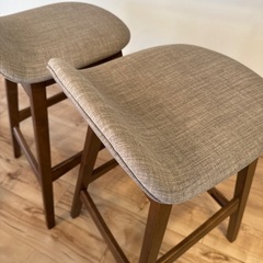 カウンター用の椅子2脚セット