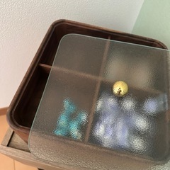 物入れとお菓子ボックスの画像