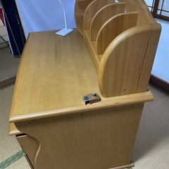 学習机、小傷ありますが比較的キレイ。の画像