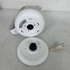 【T-fal】 ティファール 電気ケトル KO39 1250W 0.8L 電気湯沸器 ホワイト 動作確認済 生活家電 アプレシア 家庭用 キッチン家電 A0074の画像