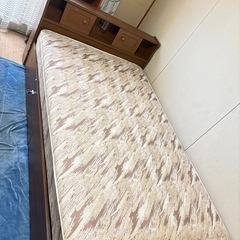 ベッド‼️引き取り決まりましたの画像