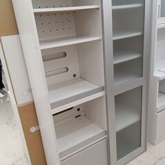 リユースのサカイ栃木店★ジモティ割あり★  食器棚 ホワイト×シルバー W105×D47×H180 クリーニング済み TC9745の画像