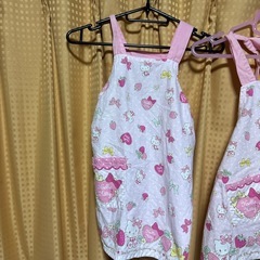 キティ　エプロン100 、110センチ2枚セット　姉妹でいかがでしょうか？バラ売り可能ですの画像