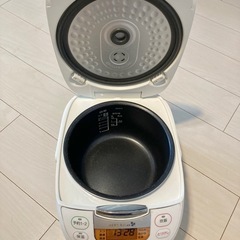 炊飯器 YEC-M10D1の画像
