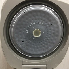 タイガーIH炊飯器JKW-A100 5.5合炊き2012製
の画像