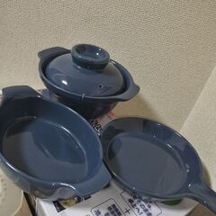 未使用①陶器製レンジ専用調理３点セット②東洋ガラスティーカップセット「京華」5客の画像