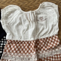 女児90サイズ　半袖ワンピース2枚セット黒/白　美品の画像