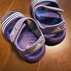 adidas ベビーサンダル　13cm アディダス
の画像