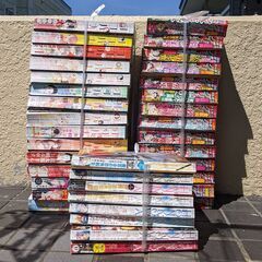 大量　まんが雑誌の画像