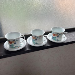 コーヒーカップ3個の画像