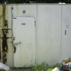 冷蔵庫型プレハブ倉庫（冷蔵機能なし）
