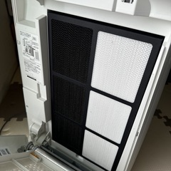 シャープ 加湿空気清浄機 KI-LX75-W の画像