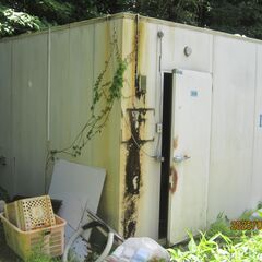 冷蔵庫型プレハブ倉庫（冷蔵機能なし）の画像