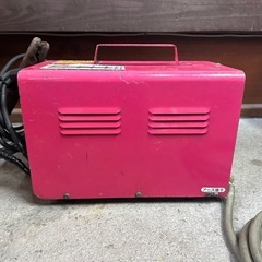 イクラ　100V/200V 兼用◇小型交流アーク溶接機の画像