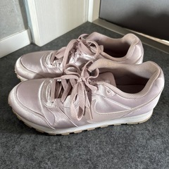 NIKE スニーカーの画像