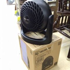 2022年製　展示引き上げ品　サーキュレーター　アイリスオーヤマ　扇風機の画像