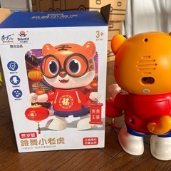 音楽・ダンス・歩行機能付き 電動ロボットおもちゃ（子ども向け ミニスロット搭載）の画像