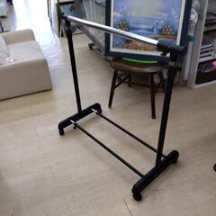 縦横伸縮式　大きくなる　ハンガーラック　物干し竿　ハンガー　ラック