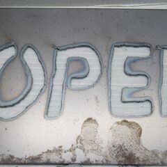 鉄板　切り抜き文字　プラズマ切断　手作り　openの画像