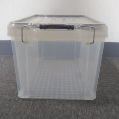◎ B プラスチック製 衣装ケース 上開き 幅30㎝ 奥行45㎝ 深さ26㎝ 収納ケース 衣服収納 薄い傷全体にややあり  の画像