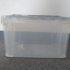 ◎ B プラスチック製 衣装ケース 上開き 幅30㎝ 奥行45㎝ 深さ26㎝ 収納ケース 衣服収納 薄い傷全体にややあり  の画像