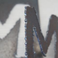 鉄板　切り抜き文字　プラズマ切断　手作り　Ｍの画像