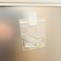 キャスター付白い全身鏡スタンドミラーの画像