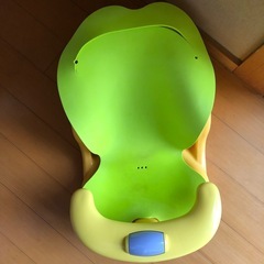 アップリカ　ベビーバスチェアの画像