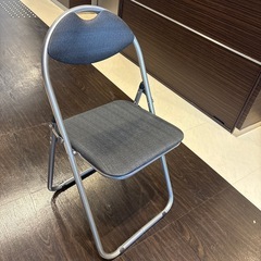 パイプ椅子の画像