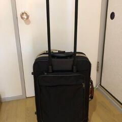 旅行バック　キャリーケース ゴロゴロ　ポケット多め　の画像