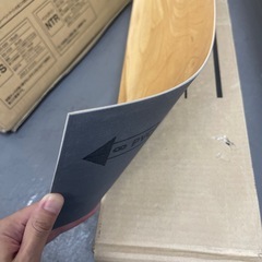 【24枚入×4ケース】サンゲツ フロアタイル152.4×914.4×2.5mm WD-1063の画像
