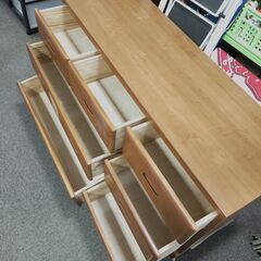 △ 木製 箪笥 タンス たんす 高さ 62cm 幅 119㎝ 奥行 39.8cm 傷剥がれ樹脂が固まった様な物あり 現状渡しの画像